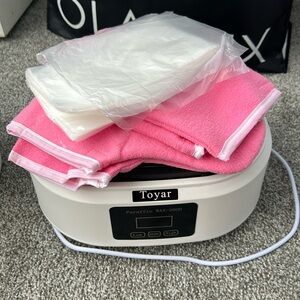 Paraffin Wax Warmer - White and Pink